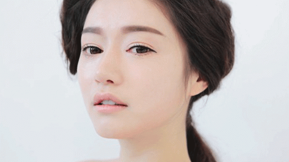 Maquillaje de ojos sencillo estilo coreano