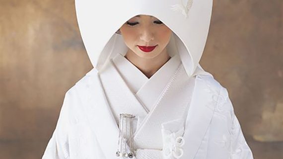 KIMONOS VINTAGE EN BODAS: PURA ELEGANCIA Y ESTILO