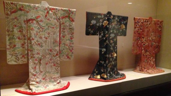 KIMONO ANTIGUO JAPONES: UN TESORO EN TU ARMARIO